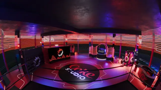 O espaço Coke Studio: Interior visto do alto, à noite