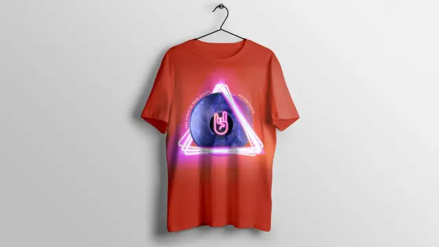 Camiseta: não toque os meus discos ao contrário
