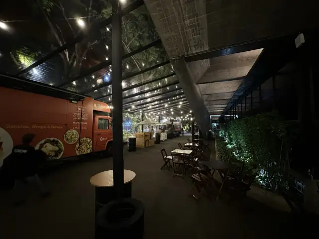 Vista externa do UM Rooftop
