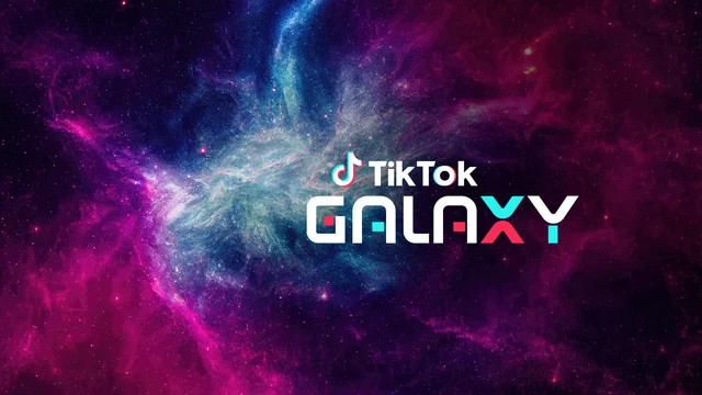 O key visual TikTok Galaxy, com a marca sobre a nebulosa